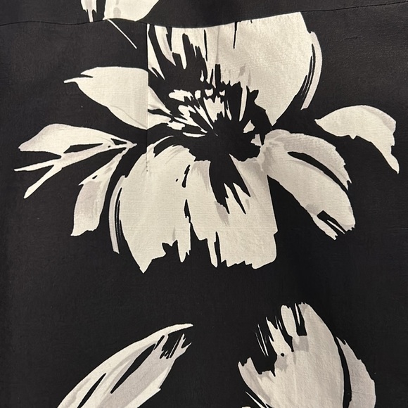 NWT - Nieman Marcus Exclusive Silk Skirt - Picture 2 of 16